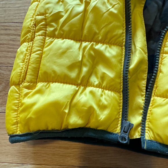 Baby Boy Carter's Yellow 3-6M Vest - Picture 6 of 7